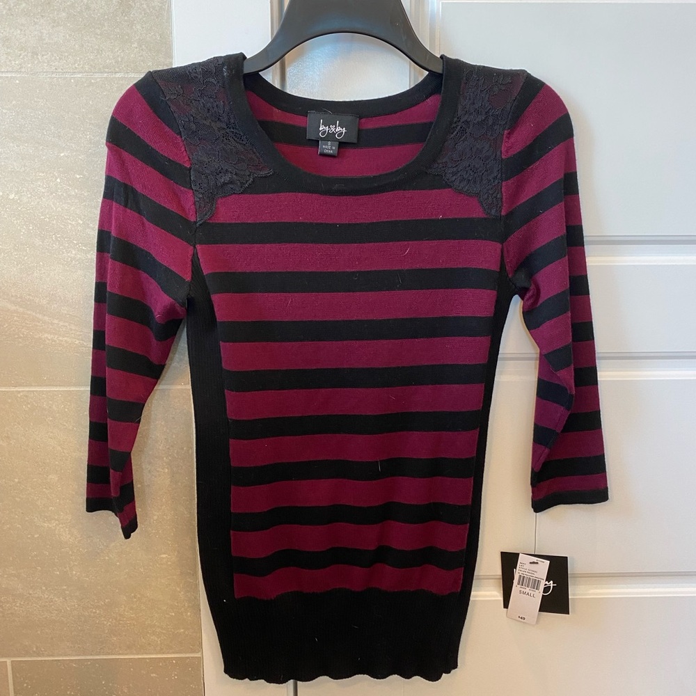 NWT by&by pullover sweater with black lace size small